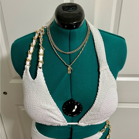 White Textured XL Bikini w/Chain Accents, Coordinated Layered Gold Tone Necklace - Picture 2 of 10